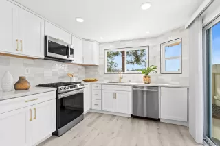 Photo #4: 250042565 Listing 