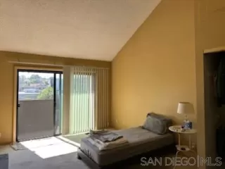 Photo #5: 250042572 Listing