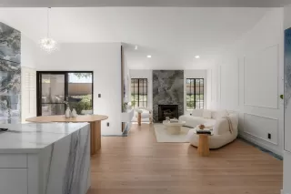 Photo #6: 250042589 Listing