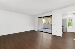 Photo #3: 250042592 Listing