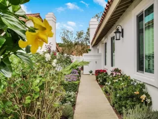 Photo #1: 250042594 Listing 