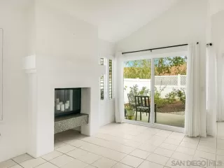 Photo #4: 250042594 Listing 