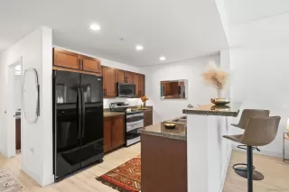 Photo #4: 250042595 Listing