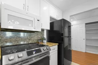 Photo #6: 250042634 Listing
