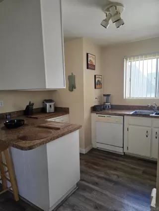 Photo #6: 250042646 Listing