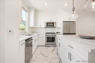 Photo #1: 250042679 Listing