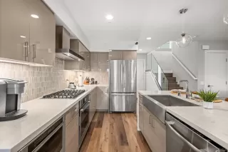 Photo #6: 250042697 Listing