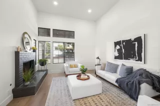 Photo #2: 250042713 Listing