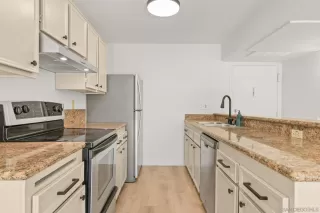 Photo #4: 250042736 Listing