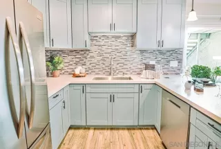 Photo #5: 250042763 Listing