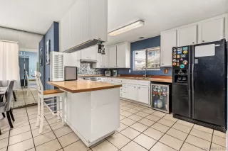 Photo #6: 250042791 Listing