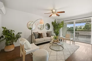 Photo #3: 250042802 Listing