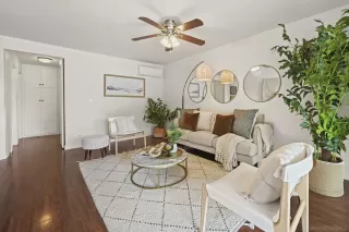 Photo #4: 250042802 Listing