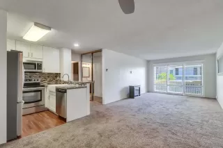 Photo #3: 250042810 Listing