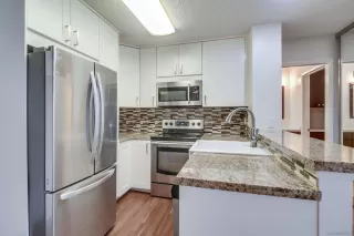 Photo #5: 250042810 Listing