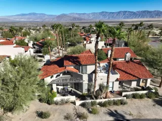 Photo #1: 250042824 Listing