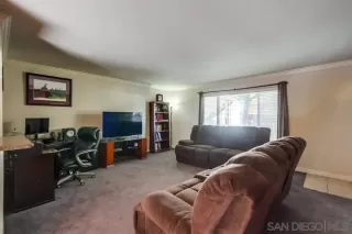 Photo #1: 250042851 Listing