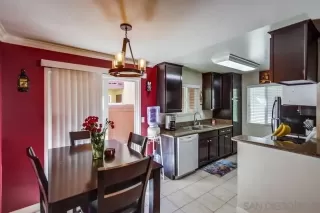 Photo #4: 250042851 Listing