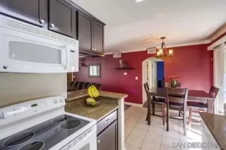 Photo #5: 250042851 Listing