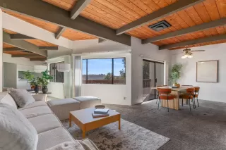 Photo #4: 250042862 Listing