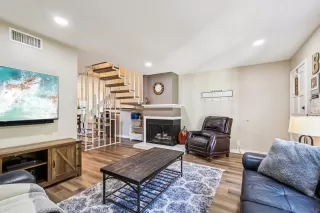 Photo #6: 250042864 Listing