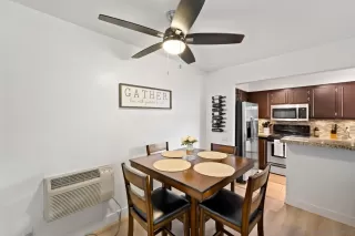 Photo #2: 250042865 Listing