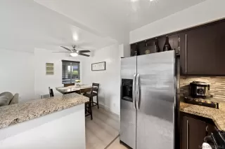 Photo #4: 250042865 Listing