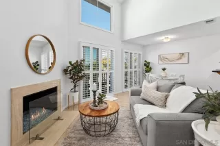 Photo #1: 250042908 Listing