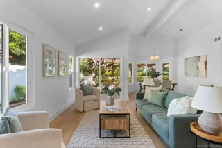 Photo #4: 250042935 Listing