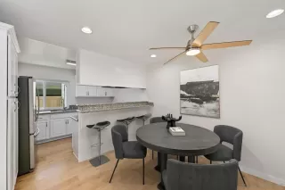 Photo #3: 250042942 Listing