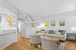 Photo #3: 250042956 Listing