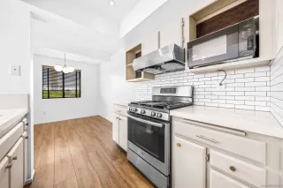 Photo #6: 250042958 Listing