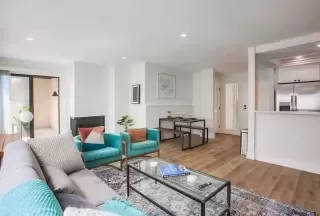 Photo #5: 250042966 Listing