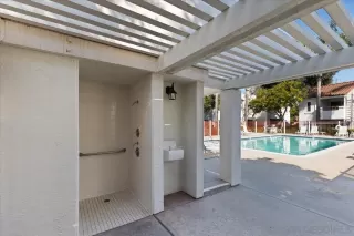 Photo #3: 250042977 Listing