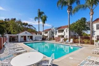 Photo #5: 250042977 Listing