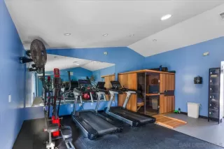 Photo #6: 250042977 Listing