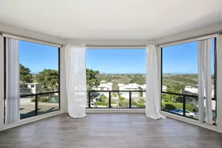 Photo #3: 250042988 Listing