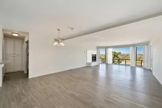 Photo #5: 250042988 Listing