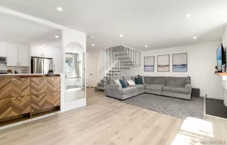 Photo #2: 250042996 Listing