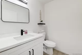 Photo #3: 250042996 Listing