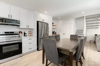 Photo #6: 250042996 Listing