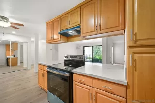 Photo #3: 250042998 Listing