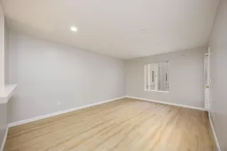 Photo #3: 250043008 Listing