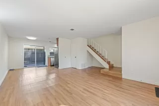 Photo #2: 250043028 Listing 