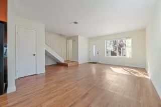 Photo #3: 250043028 Listing 