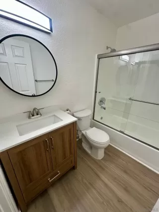 Photo #5: 250043036 Listing