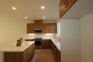 Photo #5: 250043038 Listing