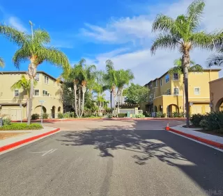 Photo #3: 250043077 Listing 