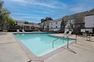 Photo #3: 250043087 Listing 