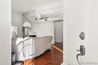 Photo #3: 250043117 Listing 